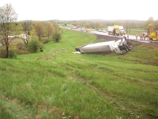 971821_547323015329241_1371.jpg 971821_547323015329241_1371.jpg